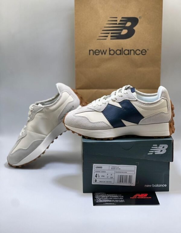 New Balance Sneaker