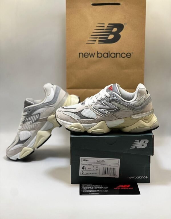 New Balance Sneaker