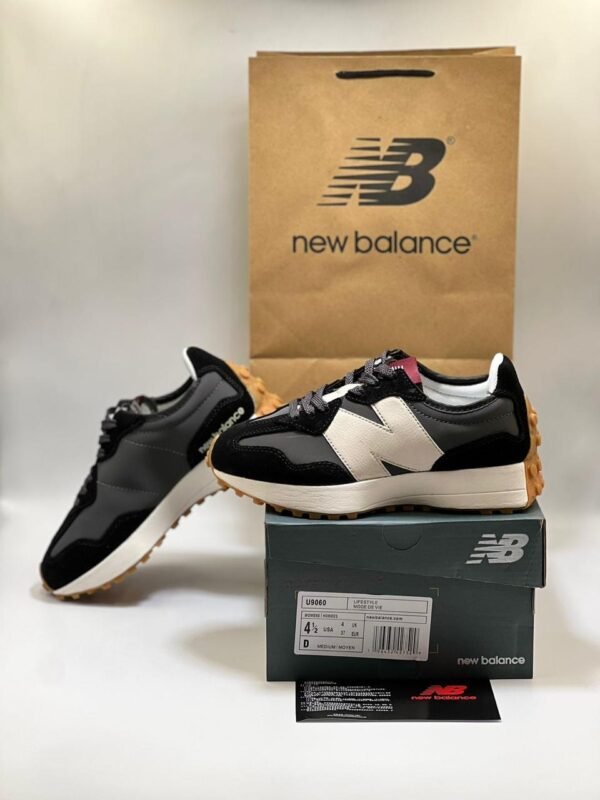 New Balance Sneaker