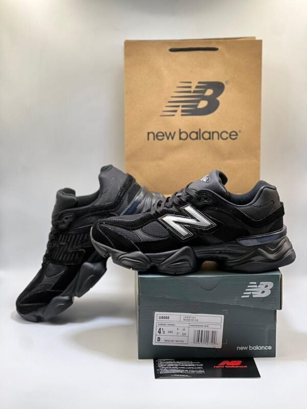 New Balance Sneaker